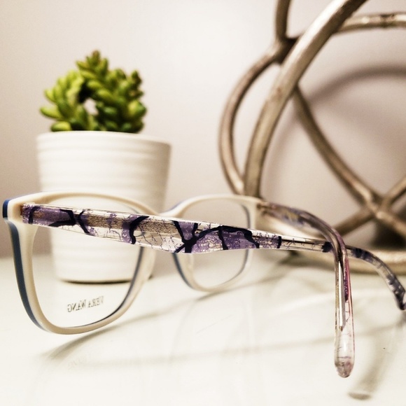 Vera Wang Women's Optical Frame. - Picture 3 of 4